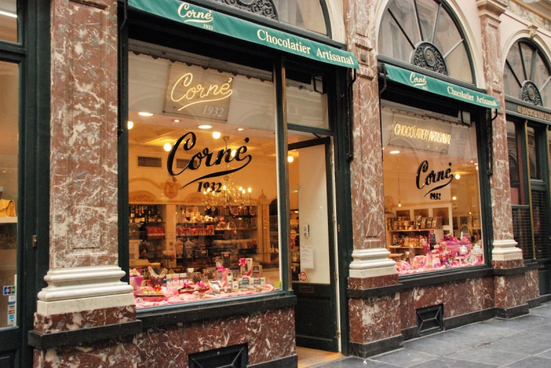 vente-ST AUBAN-min_chocolate_chocolaterie_shop_luxury_chic_gallery_brussels_belgium-558146